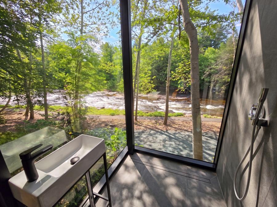 The Overlook at Tàberg Falls