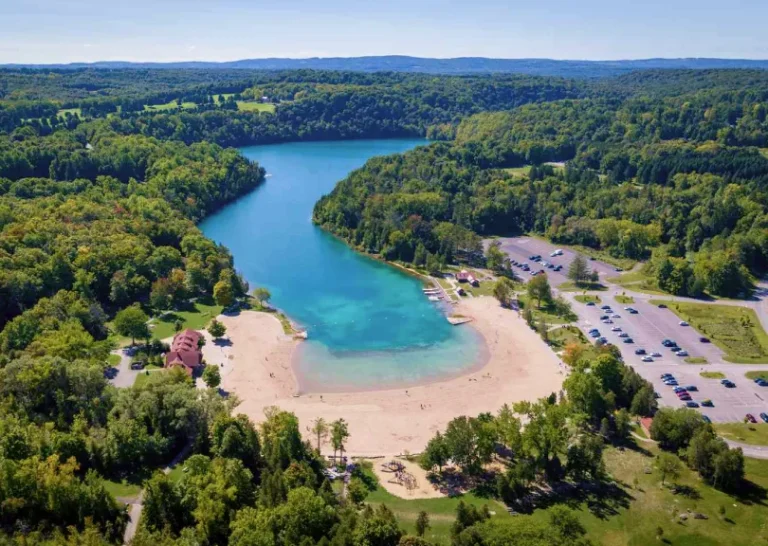 Green Lakes State Park